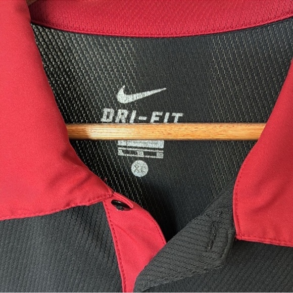 Nike Dri Fit Men’s Arkansas Razorbacks SS Polo Shirt Sz XL Black Red - Picture 4 of 9